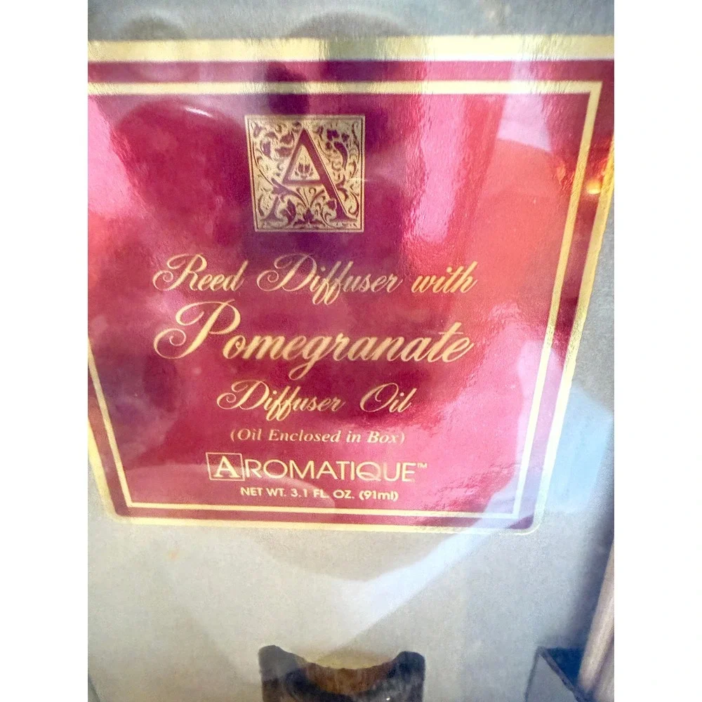 Aromatique Pomegranate Reed Diffuser Set 3.1 fl oz Gift Box New Home Fragrance